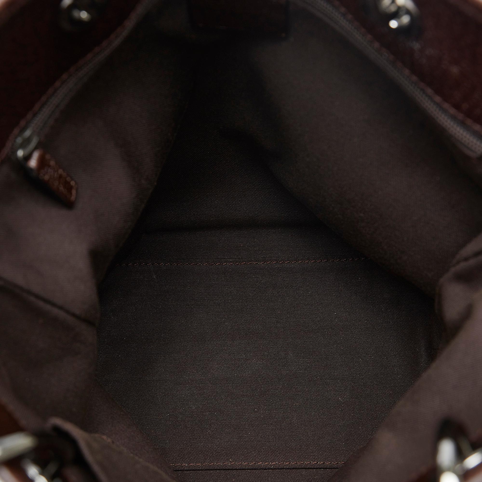 Gucci GG Canvas Eclipse Tote (SHG-soyDj3)