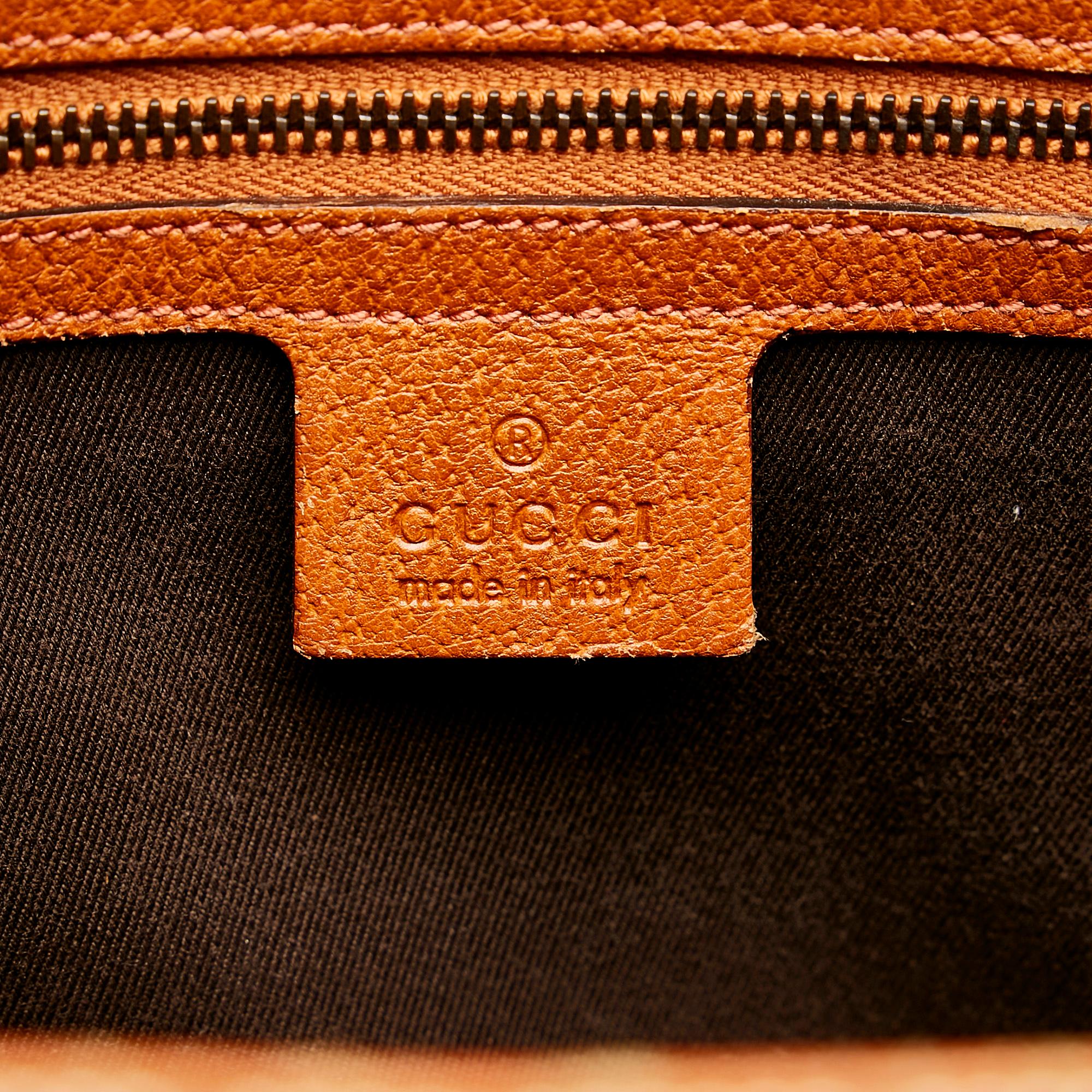 Gucci GG Canvas Nailhead Tote (SHG-ThiuAq)