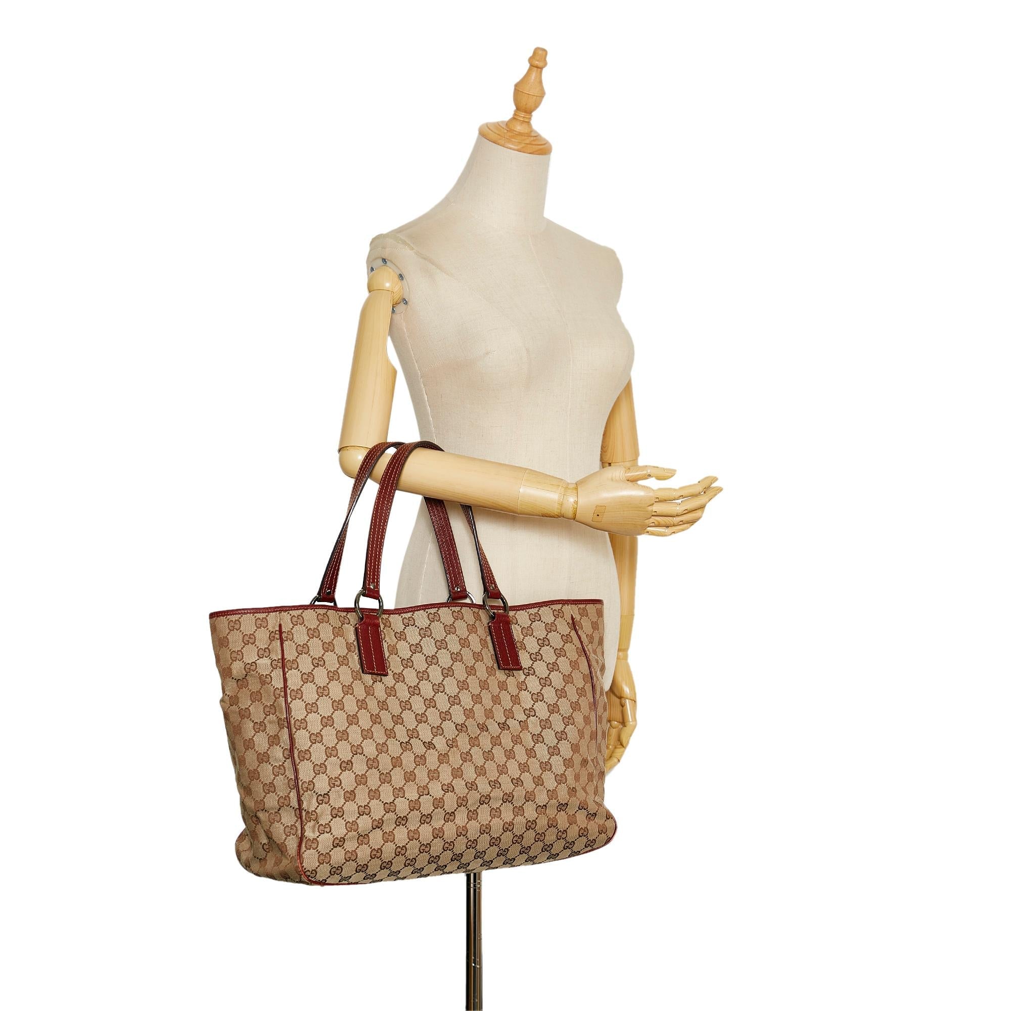 Gucci GG Canvas O-Ring Tote (SHG-qkTvWM)