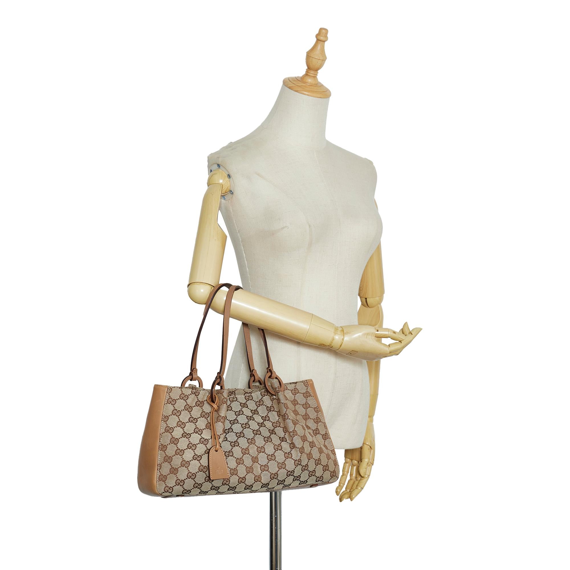Gucci GG Canvas Tote Bag (SHG-Wk2ddv)