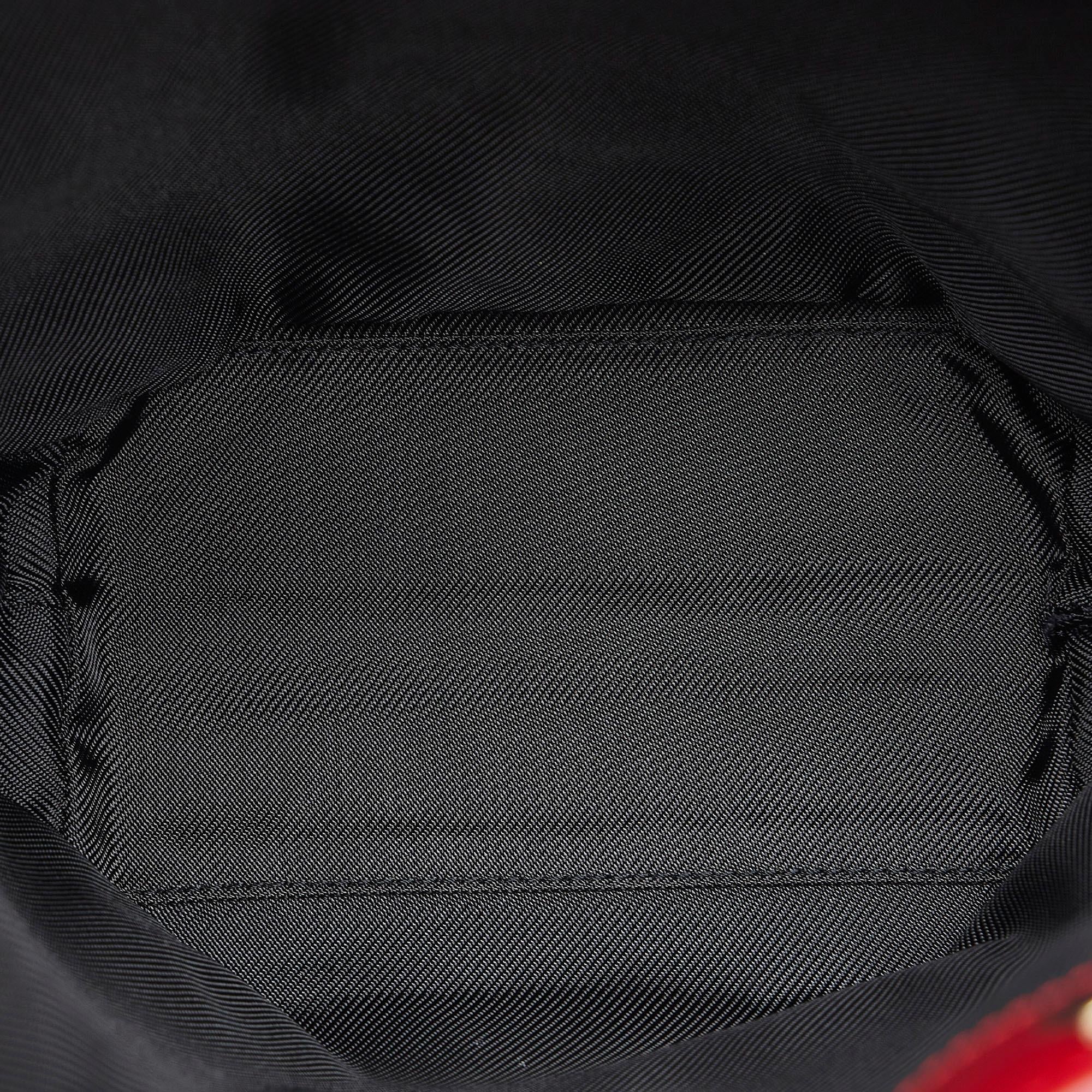 Gucci GG Canvas Tote Bag (SHG-jVCNoE)