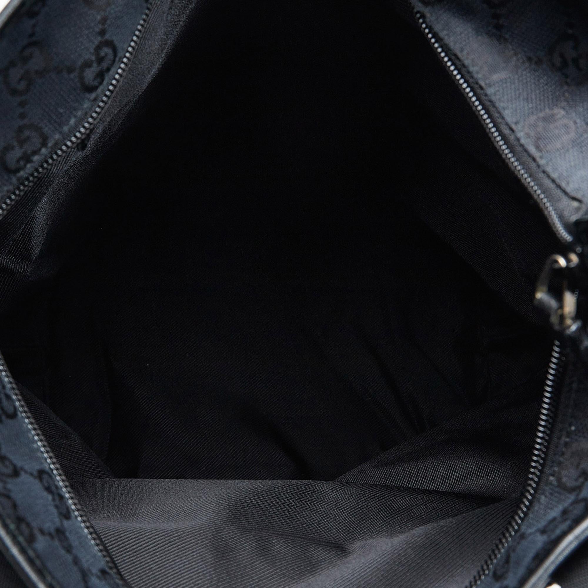 Gucci GG Canvas Tote (SHG-AtlGKp)
