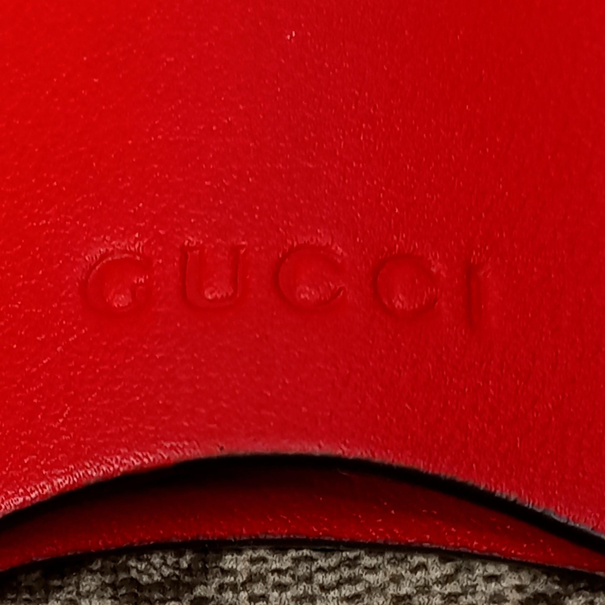 Gucci GG Supreme Apple Padlock Tote (SHG-iVKYxI)