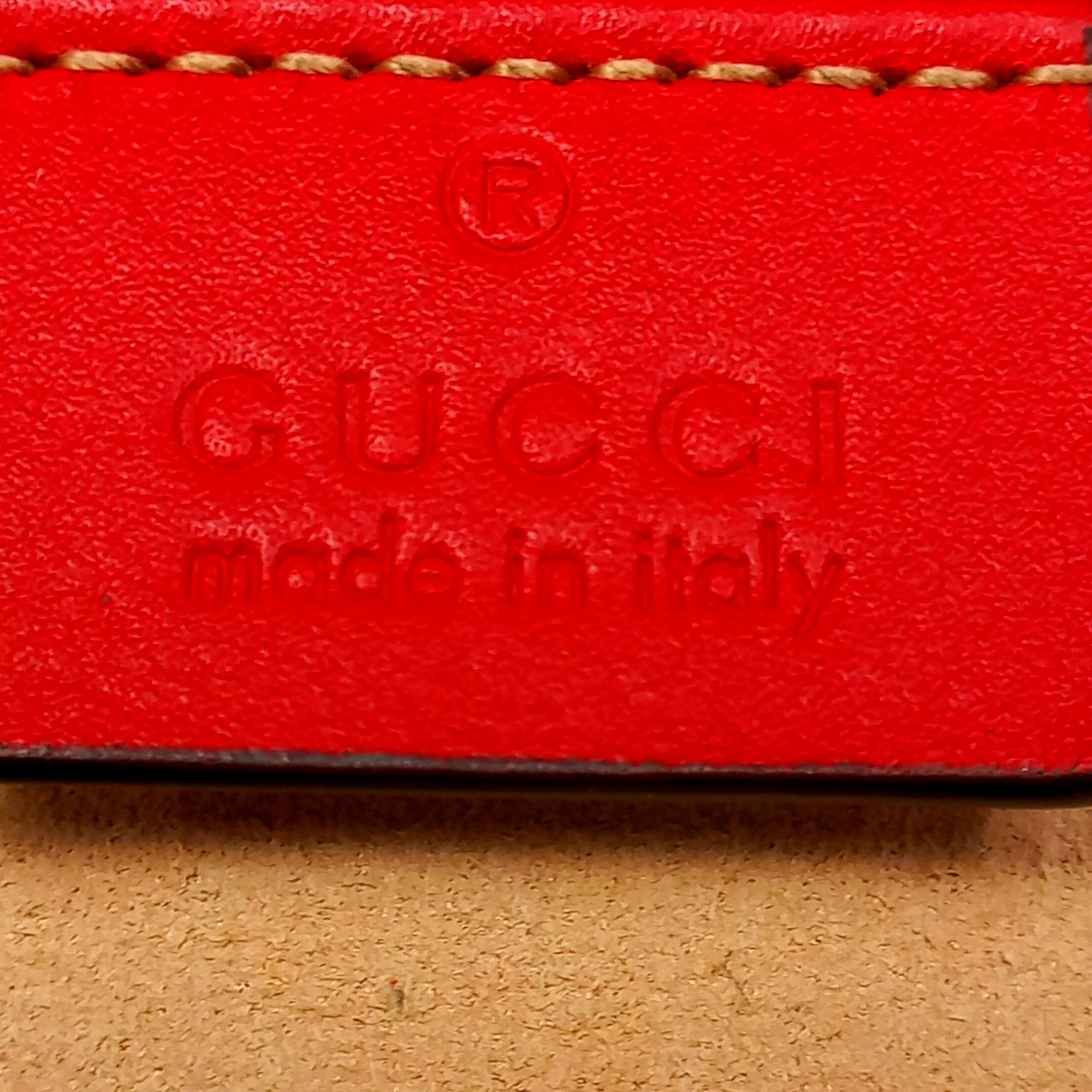 Gucci GG Supreme Apple Padlock Tote (SHG-iVKYxI)