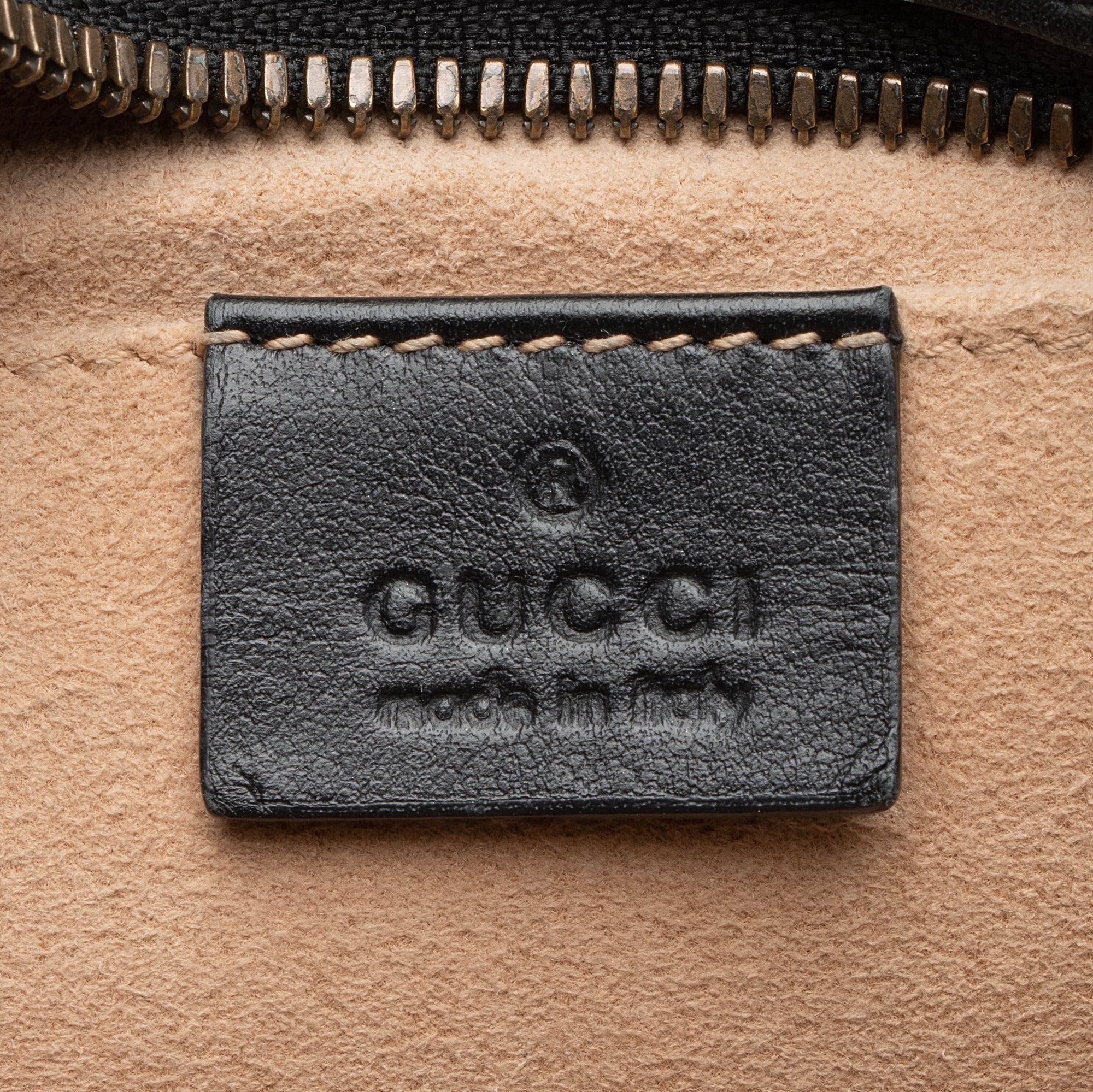 Gucci Matelasse Leather GG Marmont Small Shoulder Bag (SHF-Abtg9L)