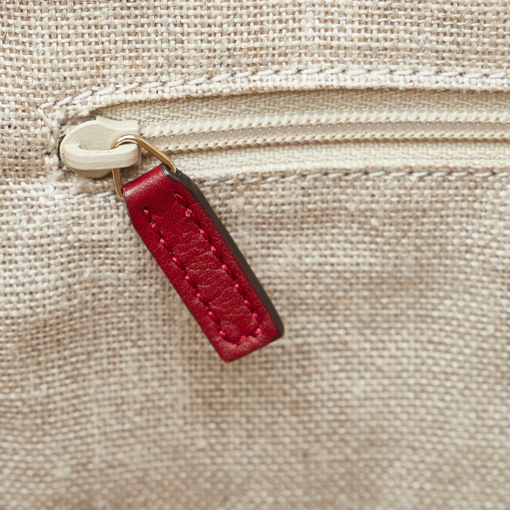 Gucci Microguccissima Joy Tote Bag (SHG-wWpHoK)