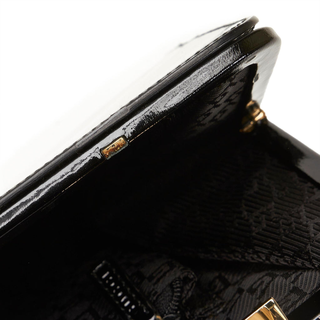 Gucci Patent Leather Handbag (SHG-6H1CTI)