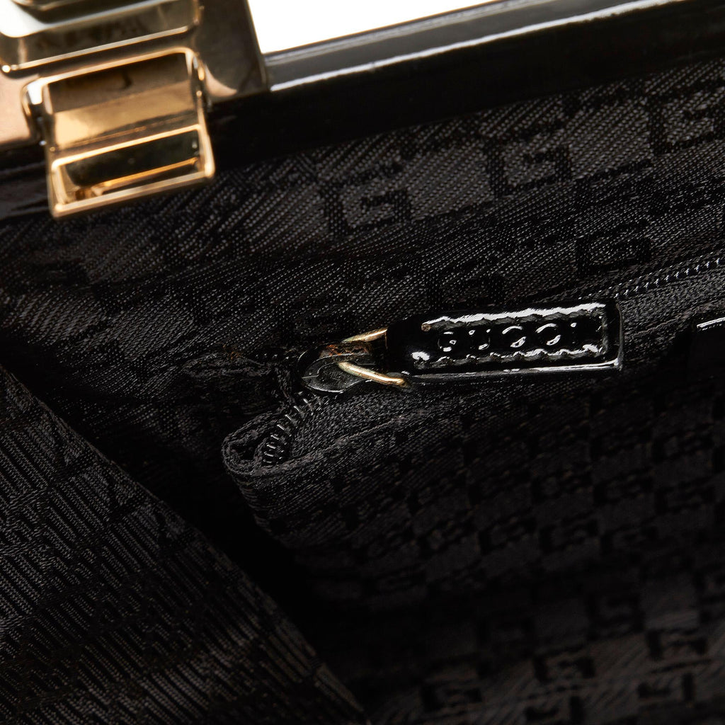Gucci Patent Leather Handbag (SHG-6H1CTI)