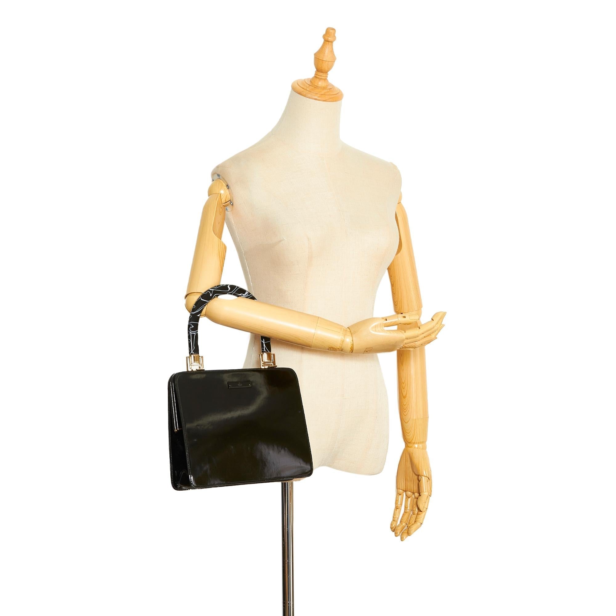 Gucci Patent Leather Handbag (SHG-6H1CTI)