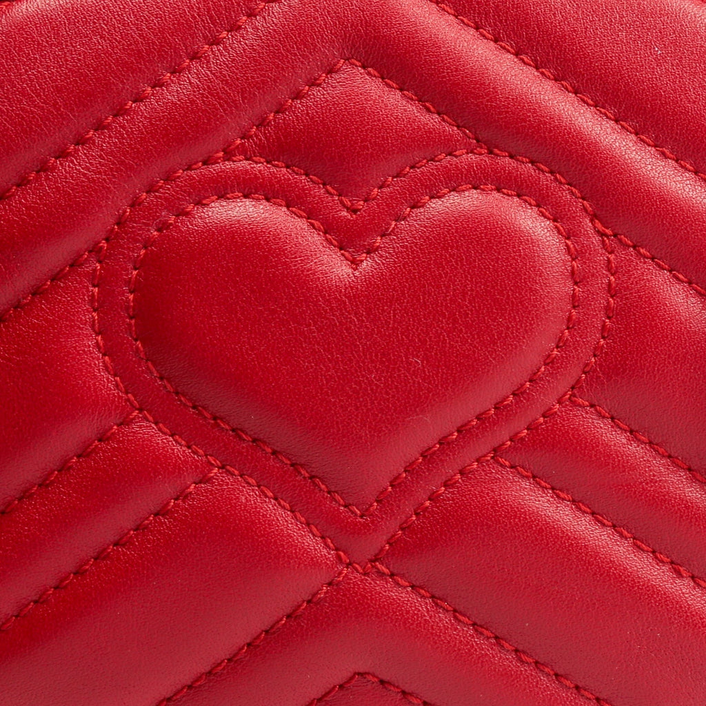GUCCI GG Marmont Belt Bag - Red