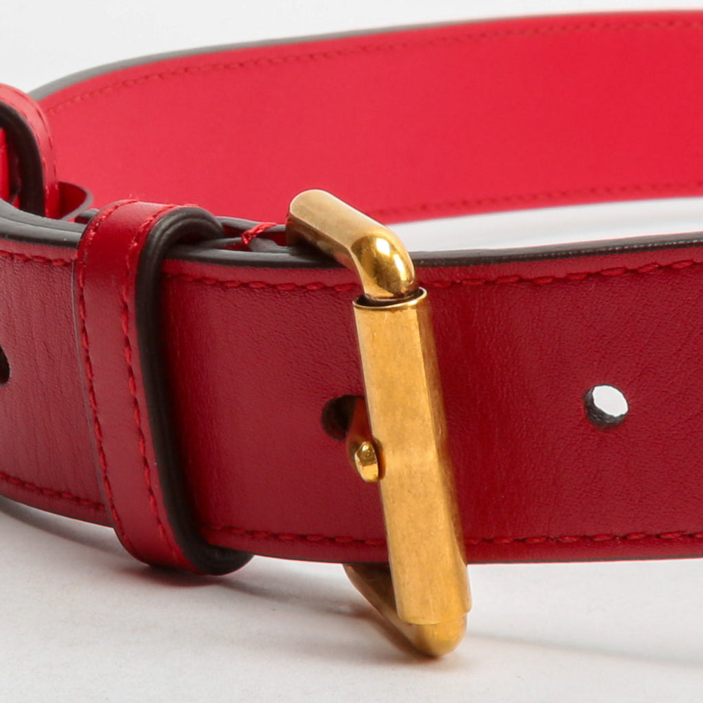 GUCCI GG Marmont Belt Bag - Red