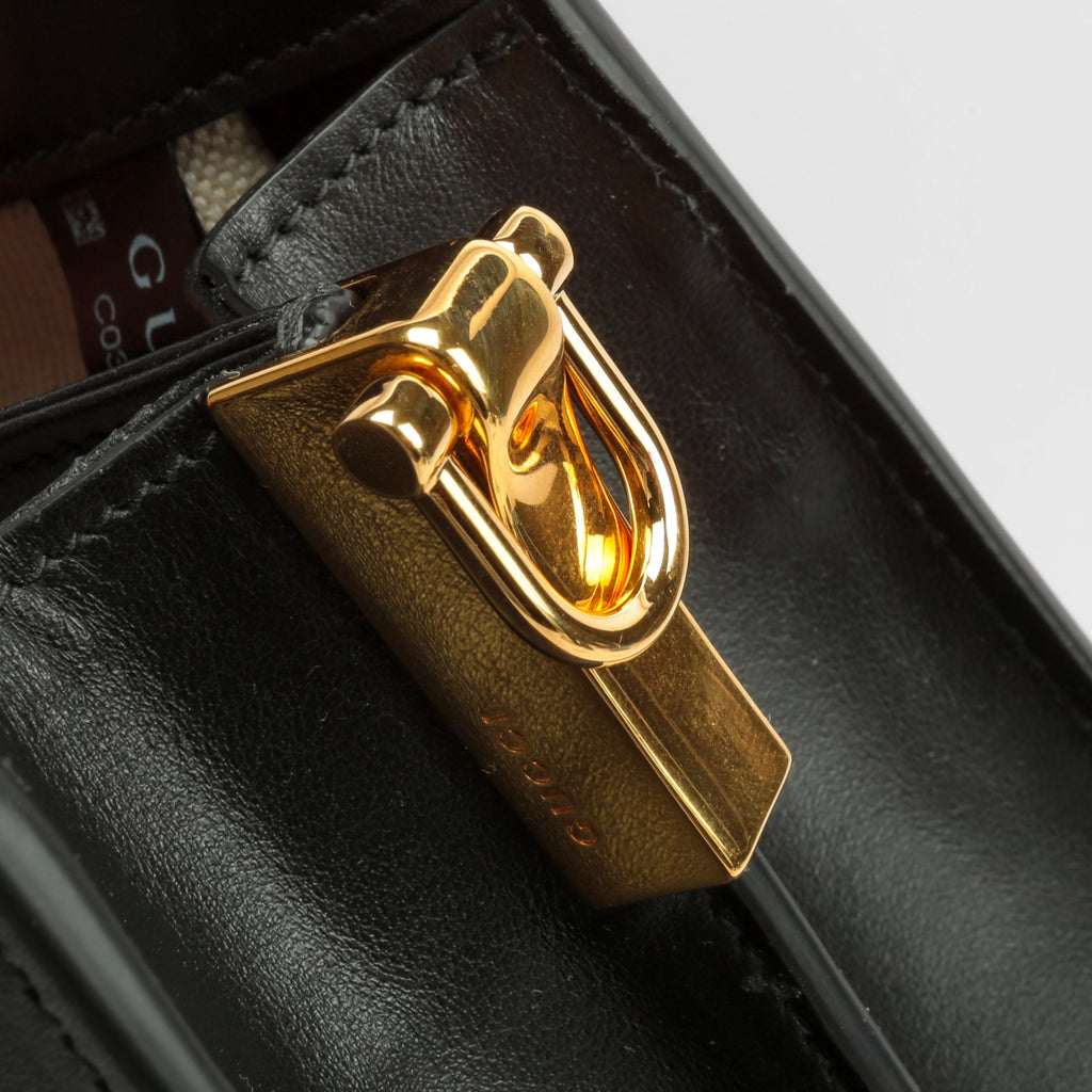 GUCCI GG Matelassé Small Clutch On Chain-Black