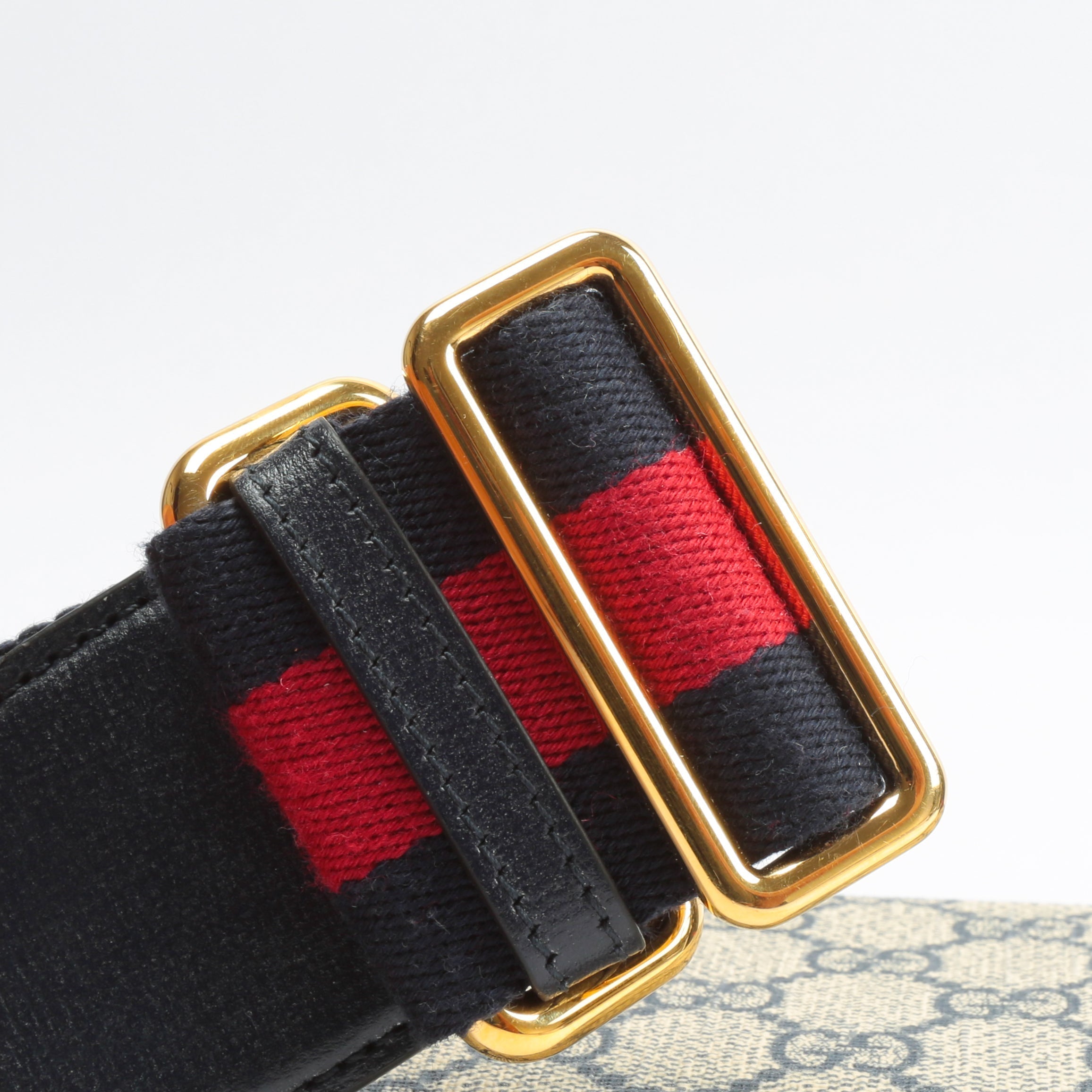 GUCCI Horsebit 1955 Mini GG Supreme Bag