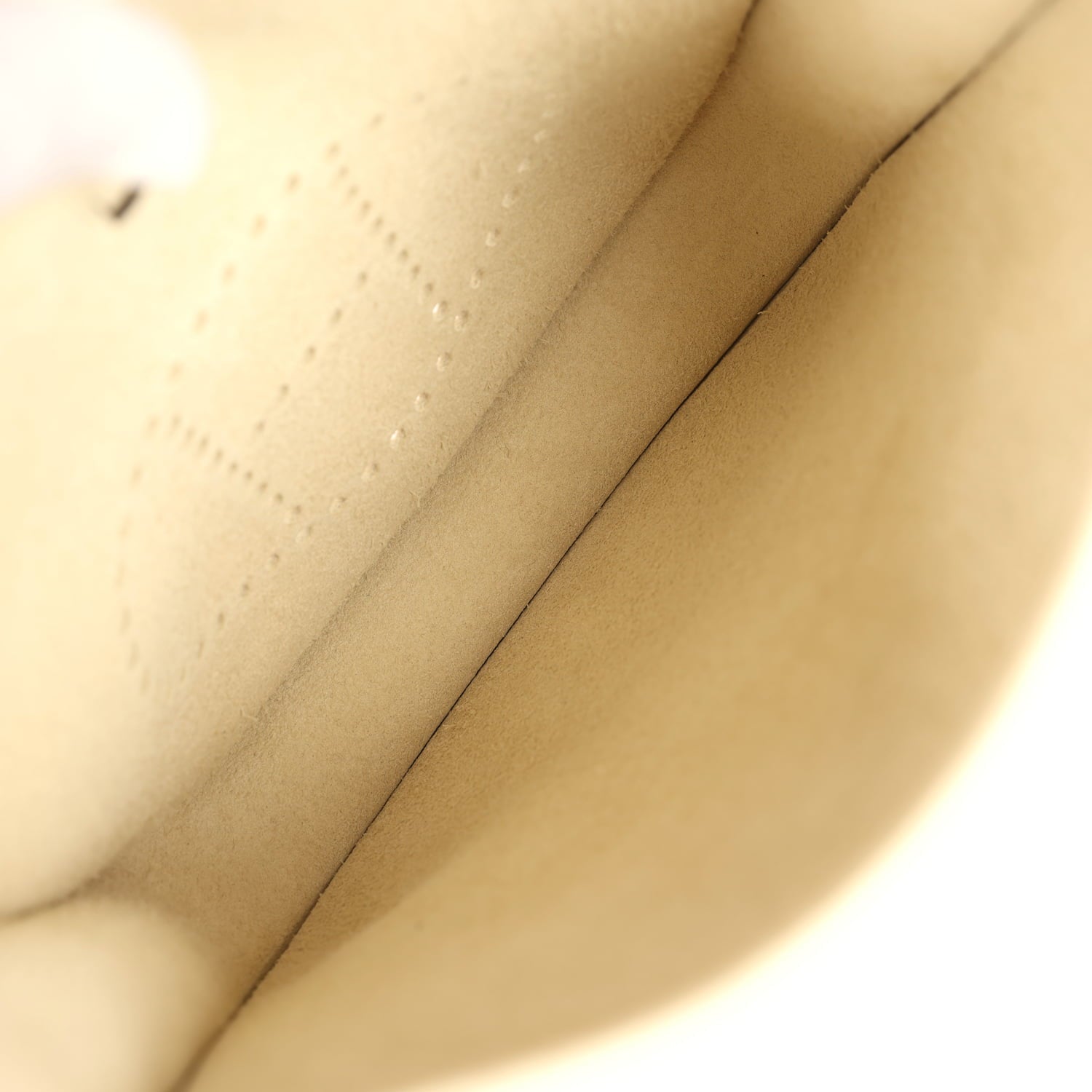 Hermes Evelyne 23 Cream Clemence Gold Hardware