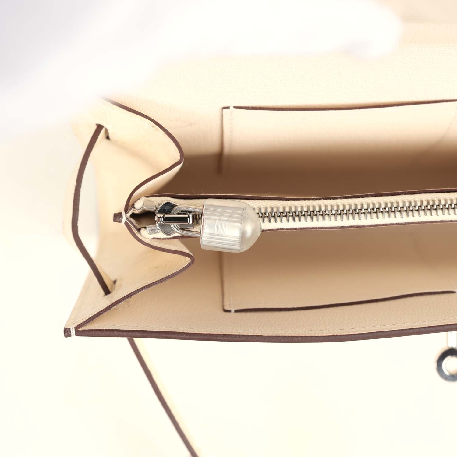 Hermes Kelly Wallet To Go Gris Nata Ostrich Palladium Hardware
