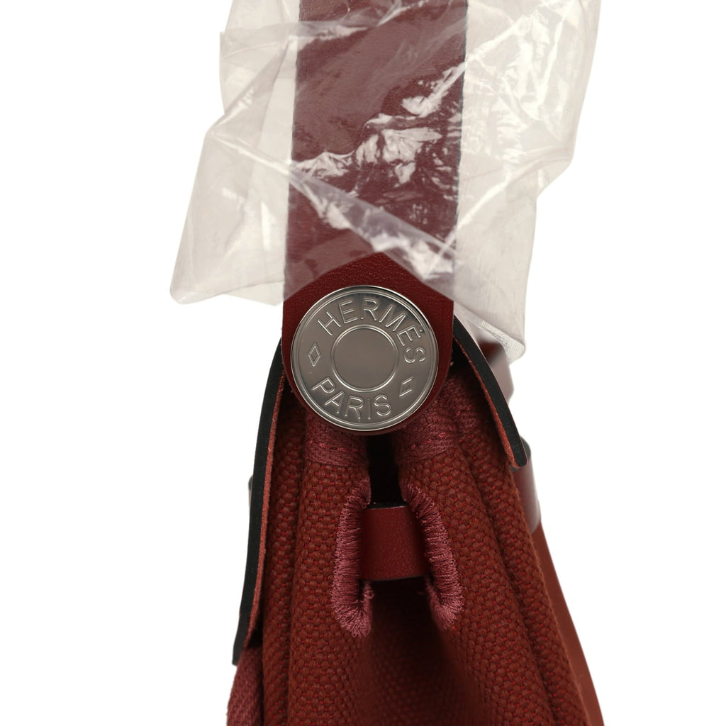 Hermes Herbag Zip 20 Mini Rouge H Toile Militaire Canvas and Vache Hunter Palladium Hardware