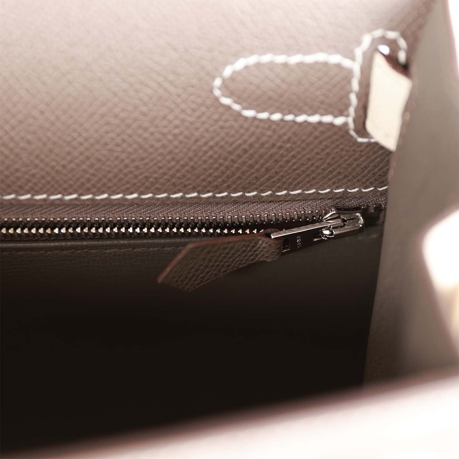 Pre-owned Hermes Special Order (HSS) Kelly Sellier 28 Etain and Craie Epsom Brushed Palladium Hardware