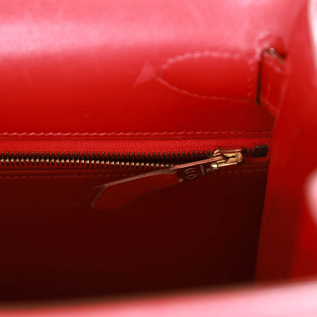 New Hermes Kelly Sellier 28 Rouge Vif Box Gold Hardware