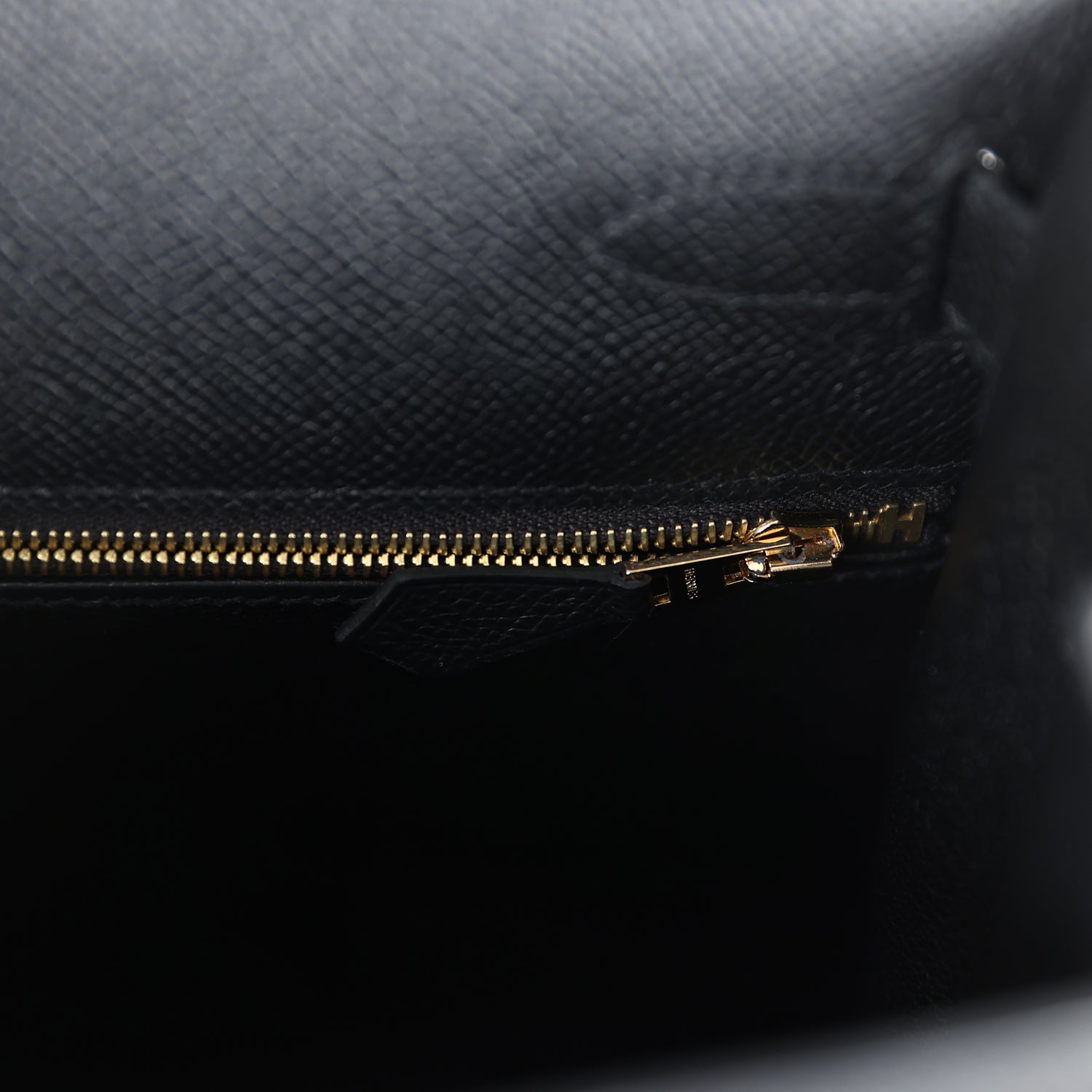 Pre-owned Hermes Kelly Sellier 28 Black Epsom Gold Hardware