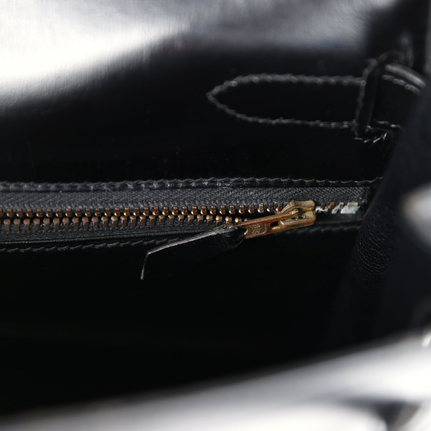 New Hermes Kelly Retourne 32 Black Box Gold Hardware