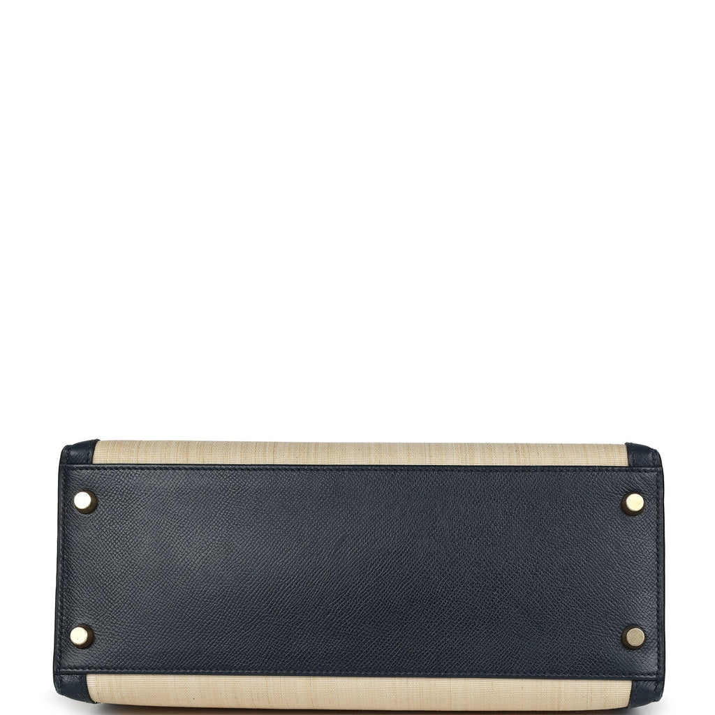 New Hermes Kelly Sellier 28 Bleu Marine Courchevel and Ecru Crinoline Gold Hardware