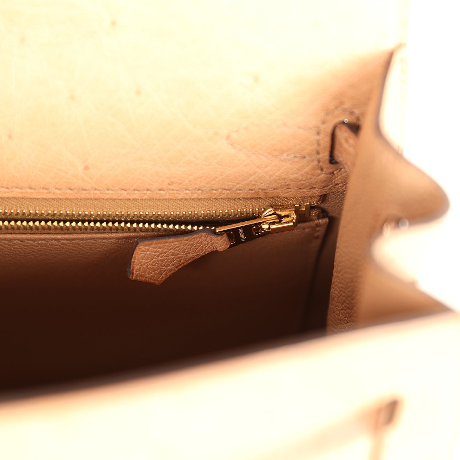 Hermes Kelly Sellier 25 Chai Ostrich Gold Hardware