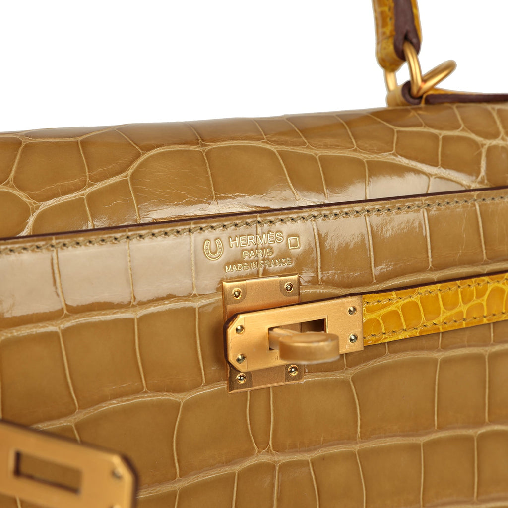 Hermes Special Order (HSS) Kelly Sellier 25 Beige Sable and Jaune Ambre Shiny Alligator Mississpiensis Brushed Gold Hardware