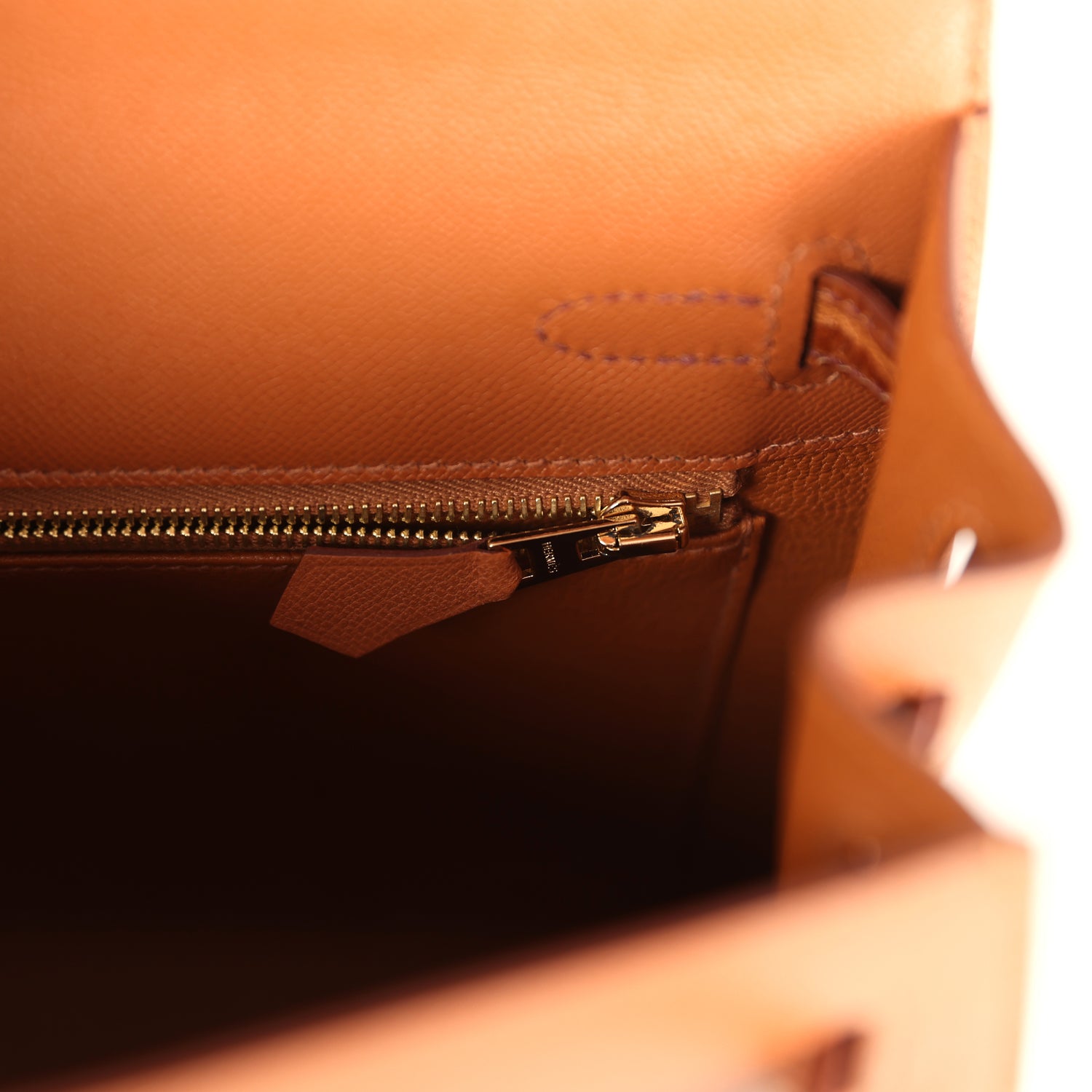 Hermes Kelly Sellier 25 Gold Madame and Miel Shiny Niloticus Crocodile Touch Gold Hardware