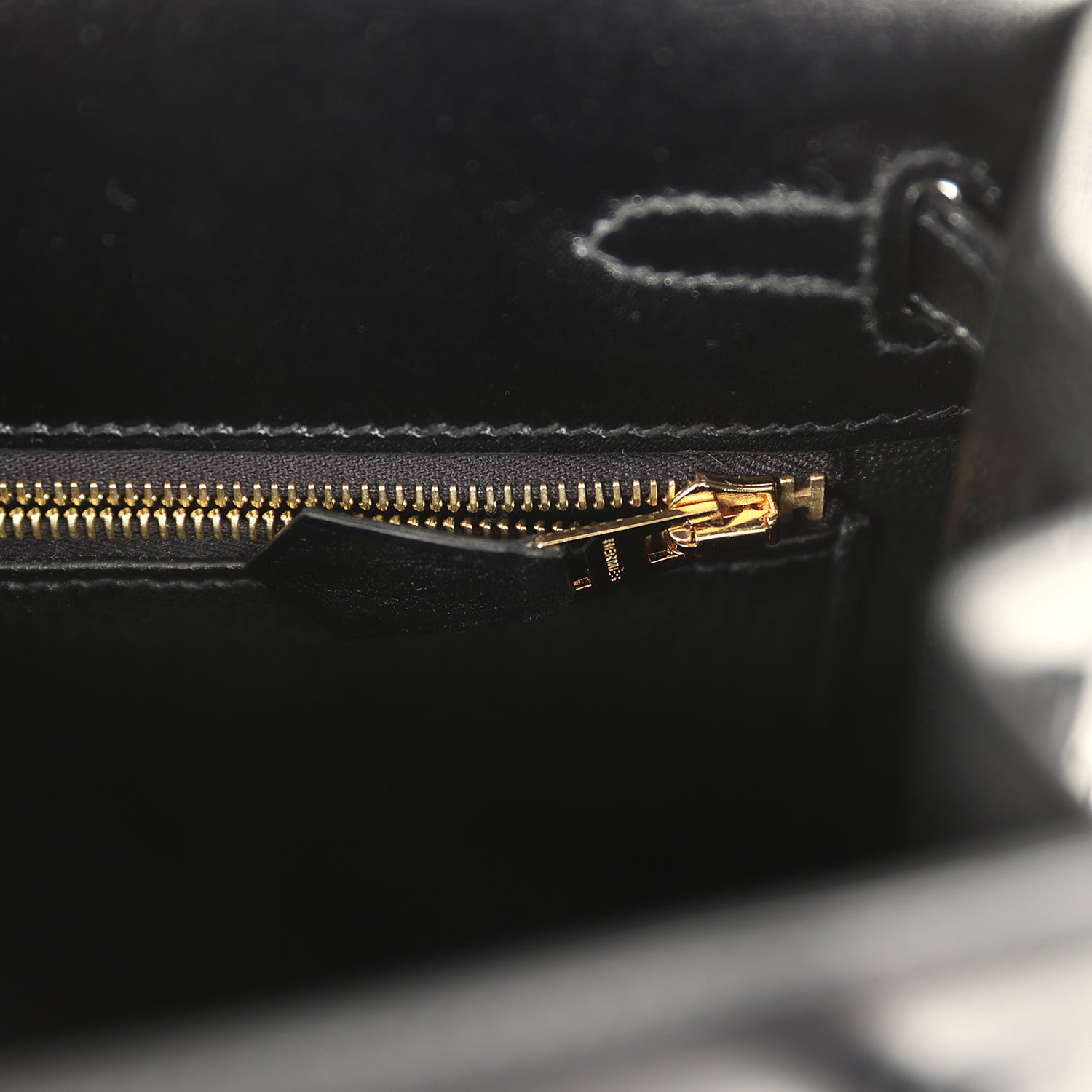 Hermes Kelly Sellier 25 Black Box Gold Hardware