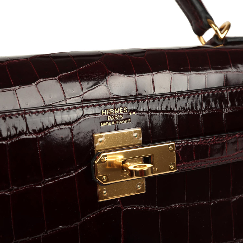 Pre-owned Hermes Kelly Sellier 32 Bordeaux Shiny Niloticus Crocodile Gold Hardware