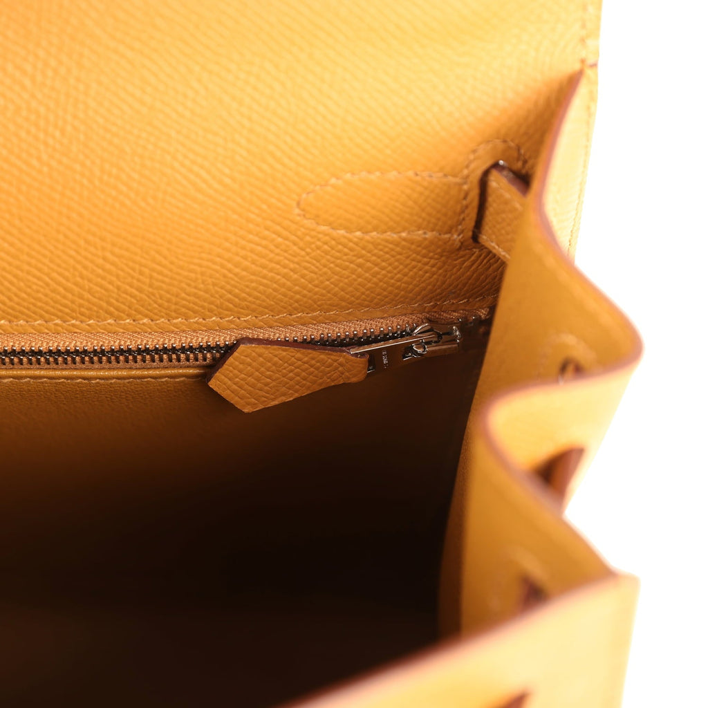 Hermes Kelly Sellier 28 Sesame Epsom Palladium Hardware
