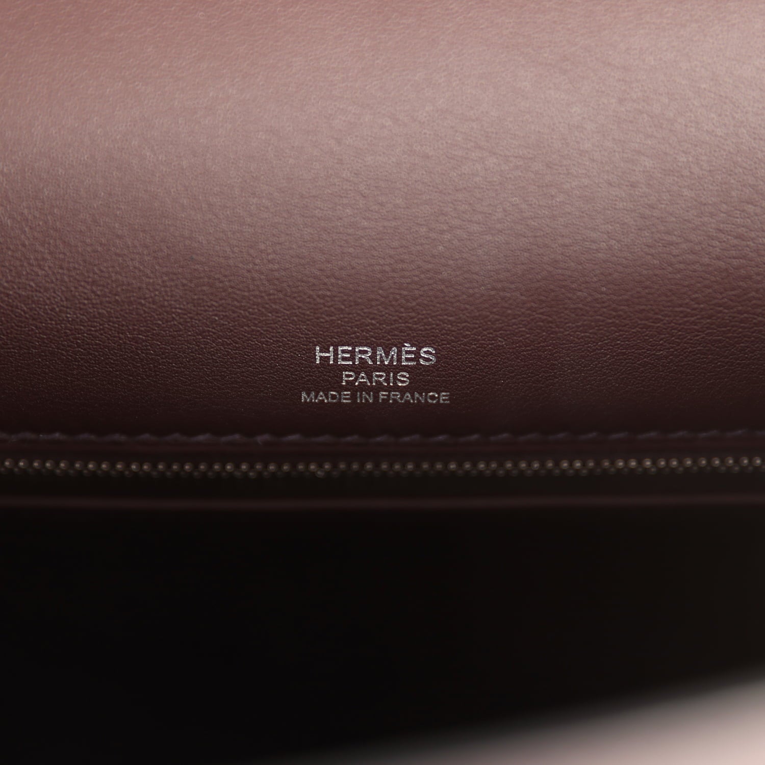 Hermes Quadrille Kelly Sellier 28 Rouge Sellier Swift and Ecru, White and Fambroise Toile Palladium Hardware