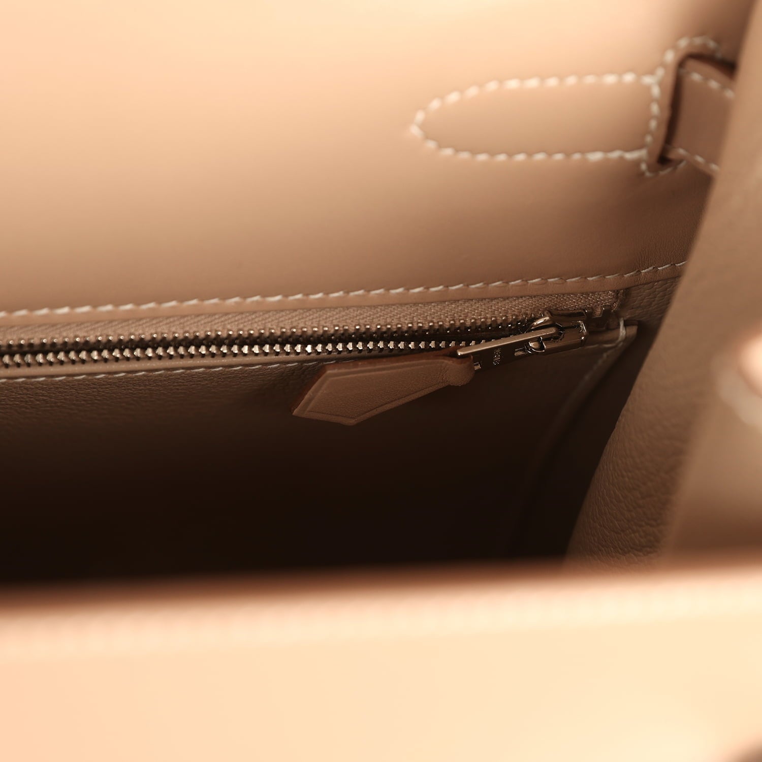Pre-owned Hermes Kelly Sellier 35 Argile Tadelakt Guilloche Palladium Hardware