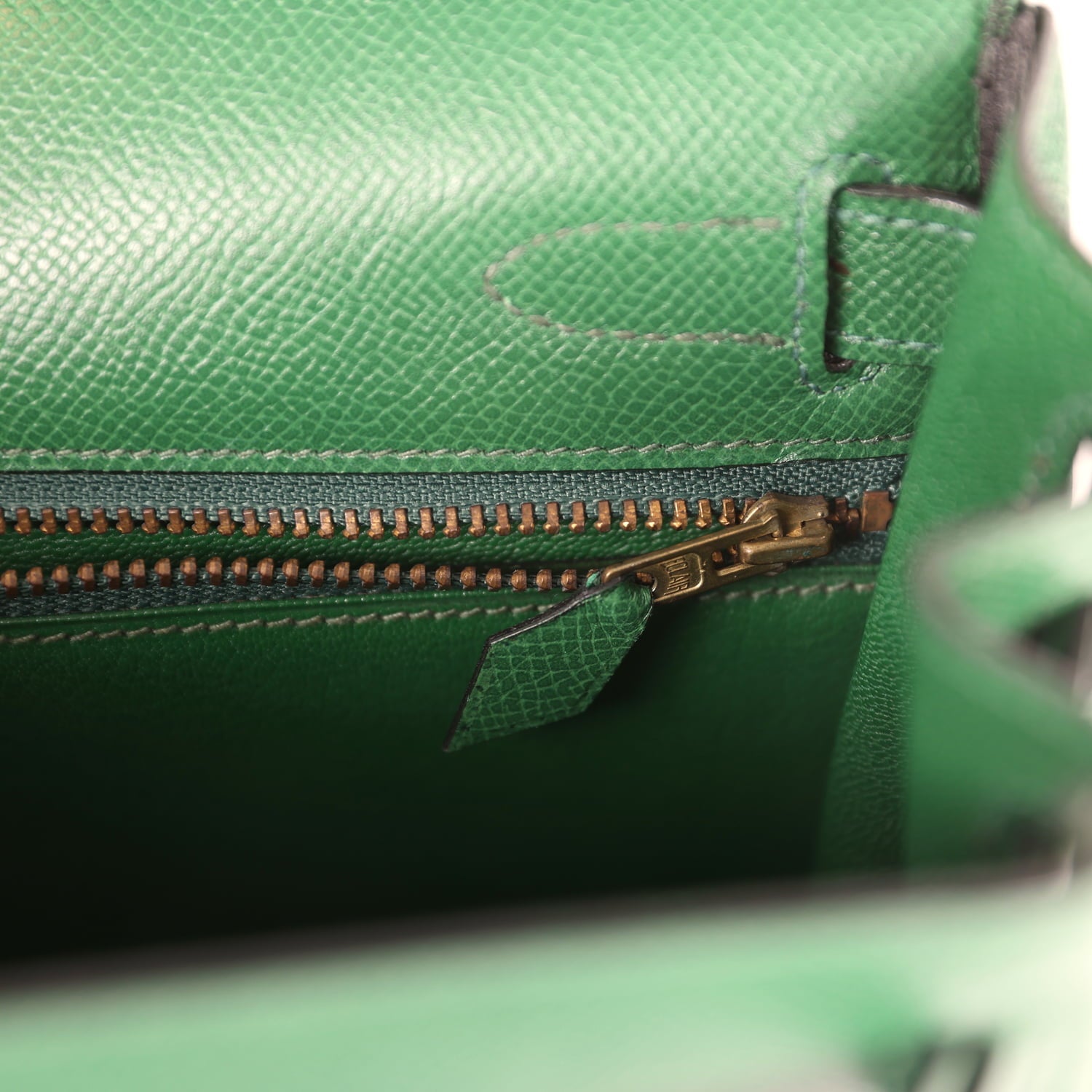 Vintage Hermes Kelly Retourne 28 Vert Benghal Courchevel Gold Hardware