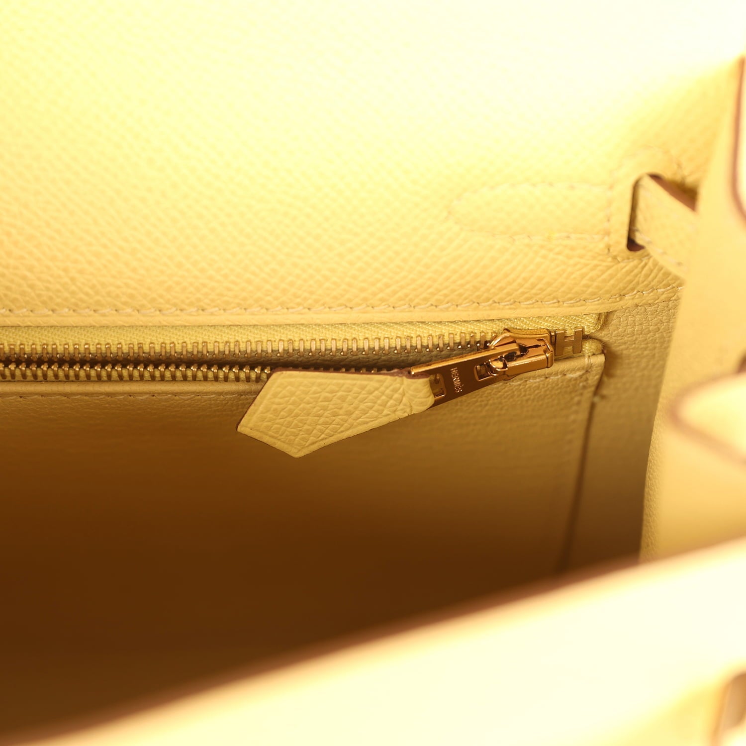 Hermes Kelly Sellier 25 Jaune Poussin Epsom Gold Hardware
