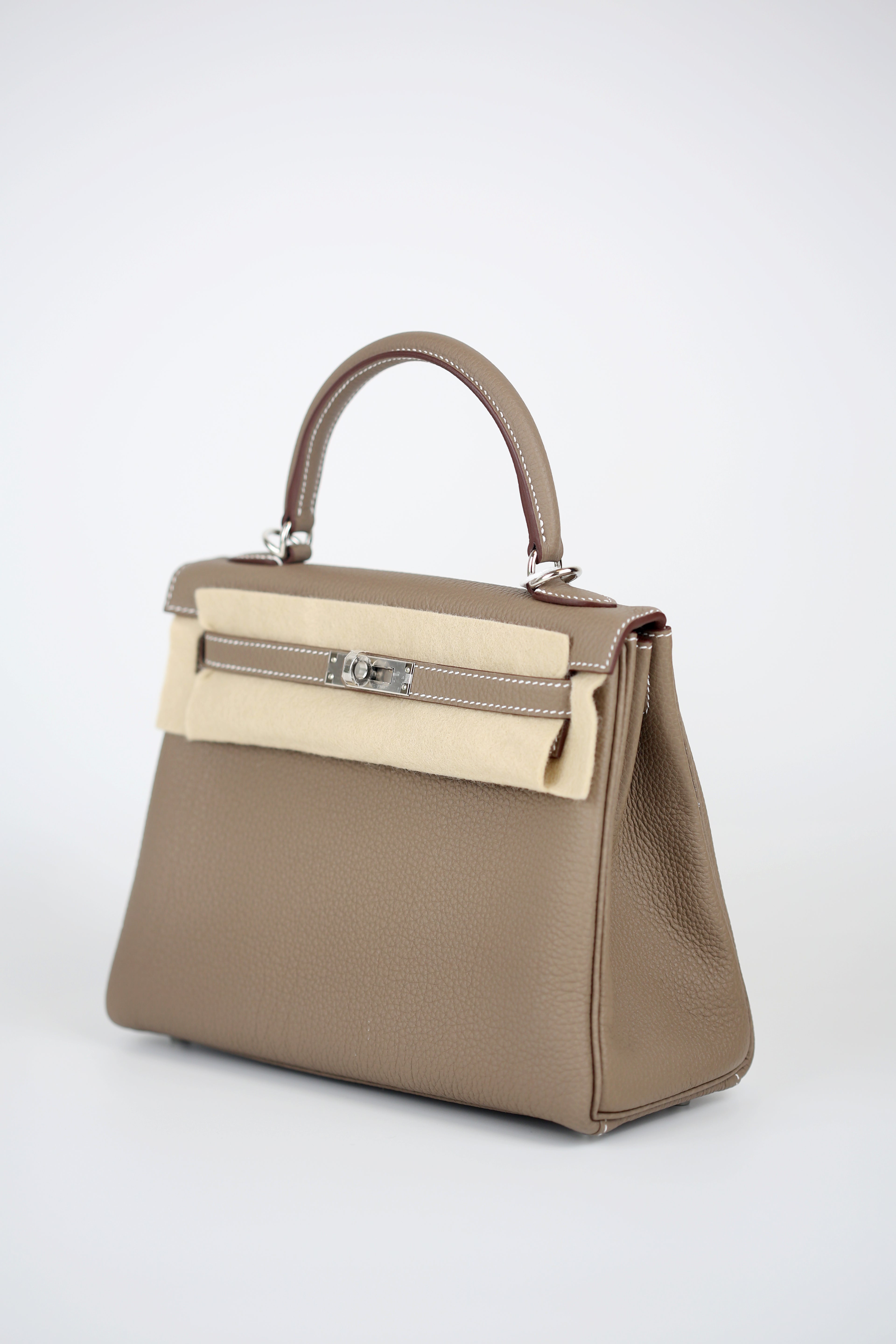 HERMES Togo Kelly Retourne 25 Etoupe