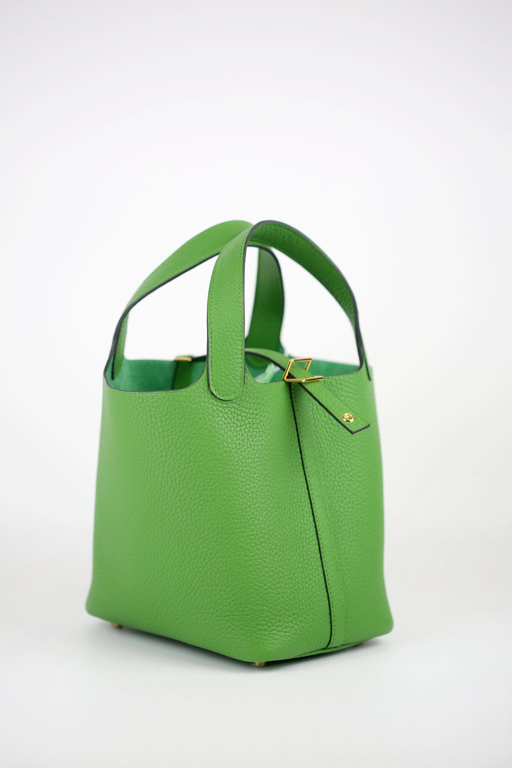 HERMÈS Clemence Picotin 18 Vert yucca