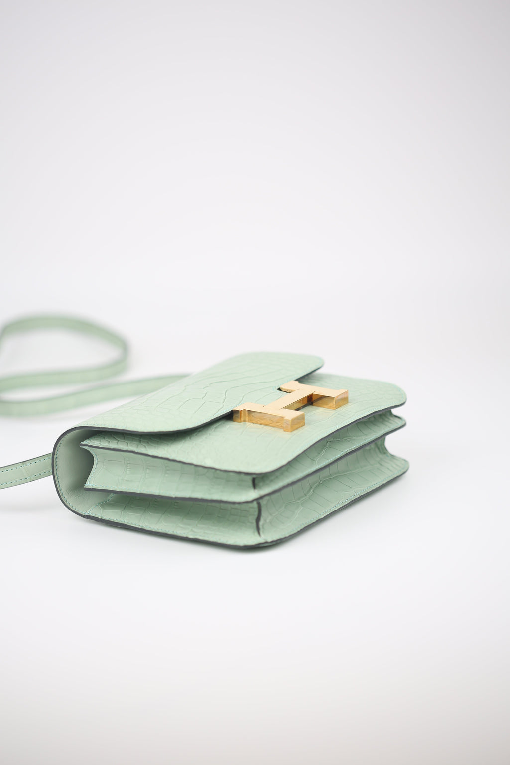HERMÈS Shiny Alligator Constance 18 Vert d'Eau