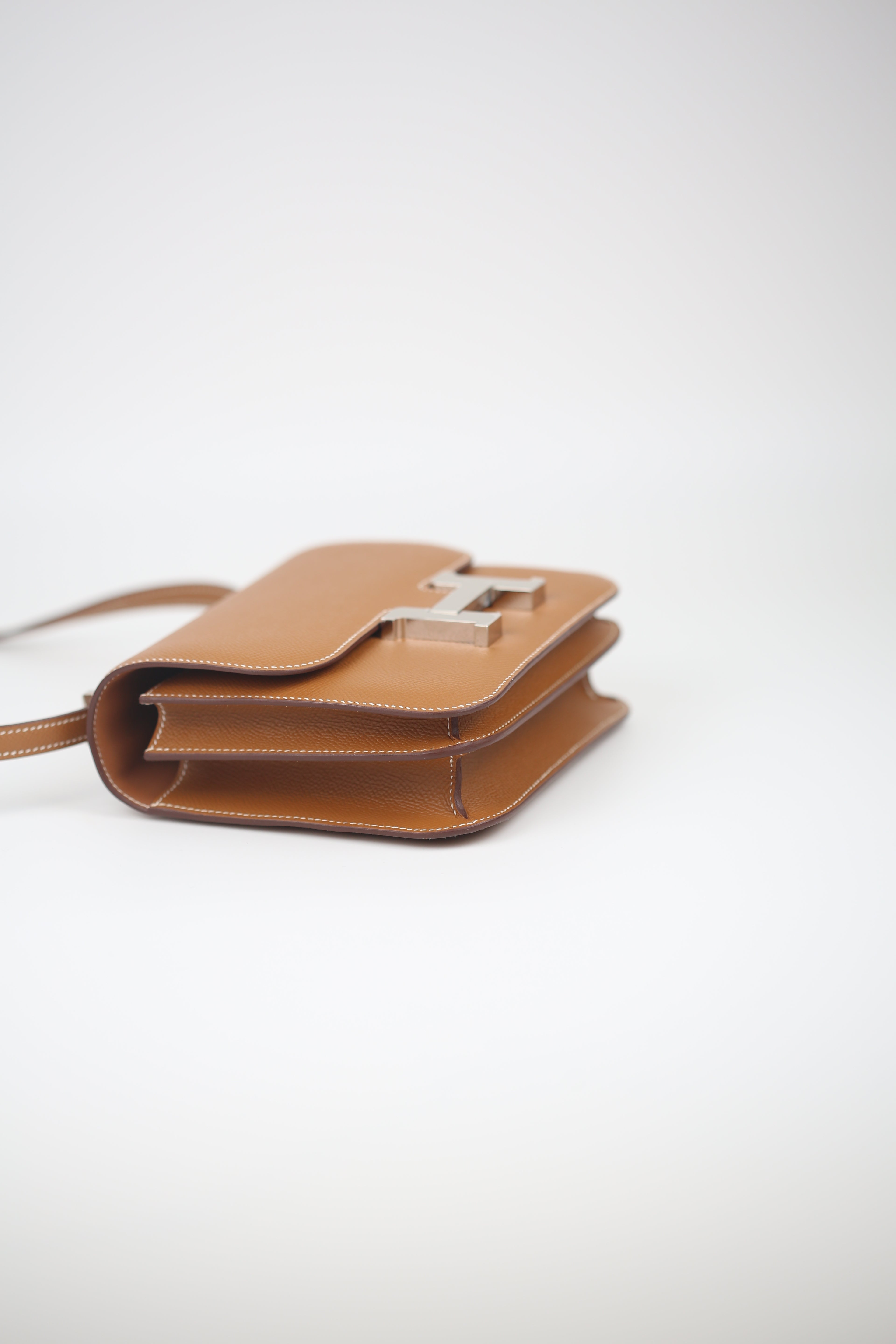 HERMÈS  Epsom Constance 18 Gold