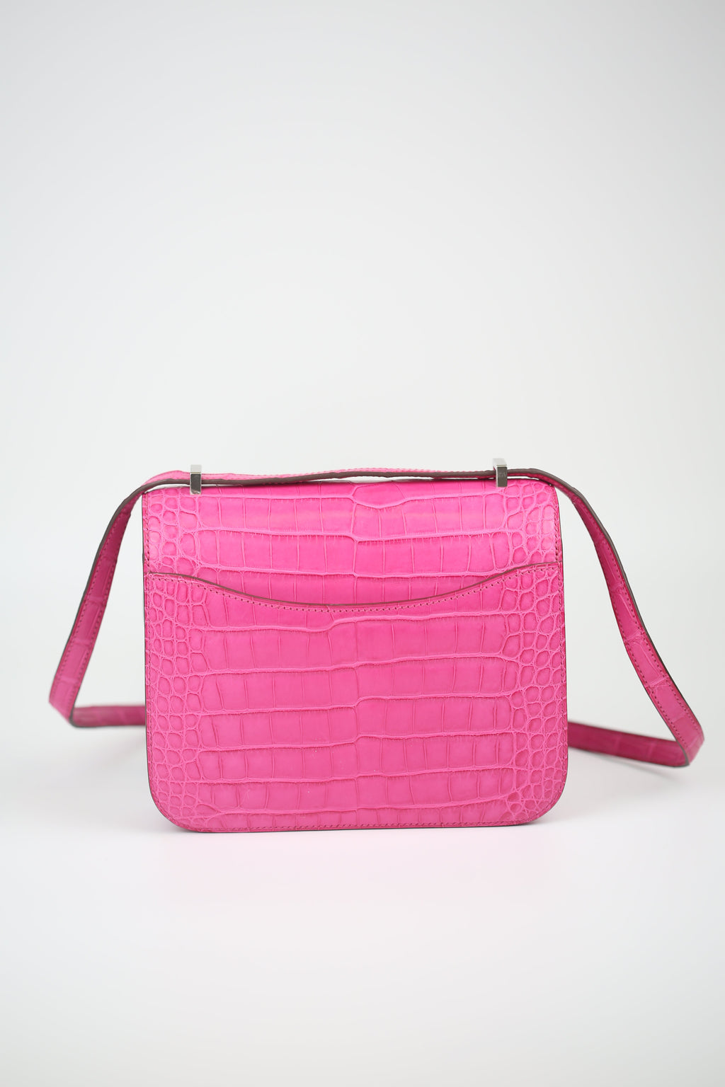 HERMÈSAlligator Constance 18 Rose Tyrien