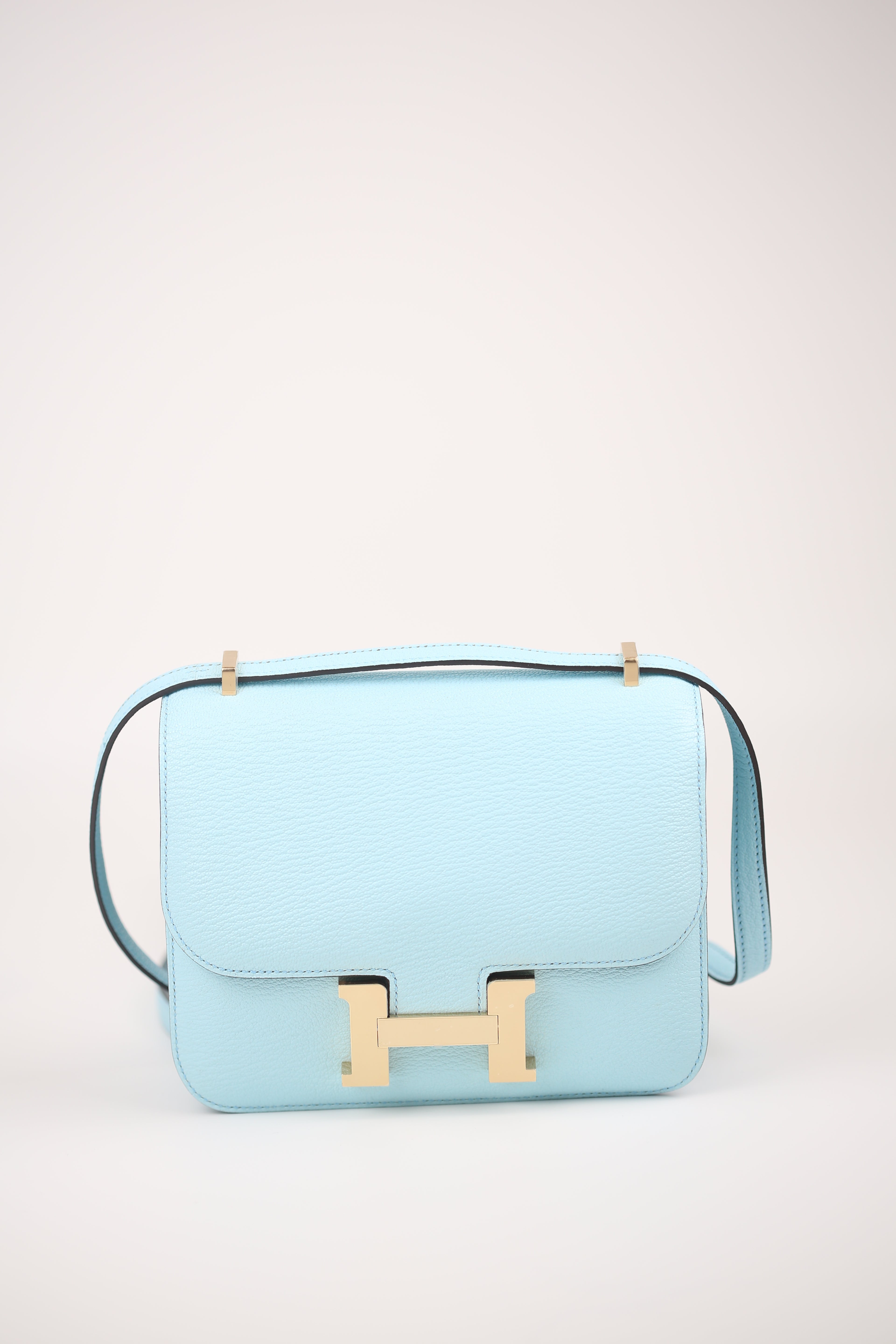 HERMÈS Chevre Constance 18 Bleu Zephyr