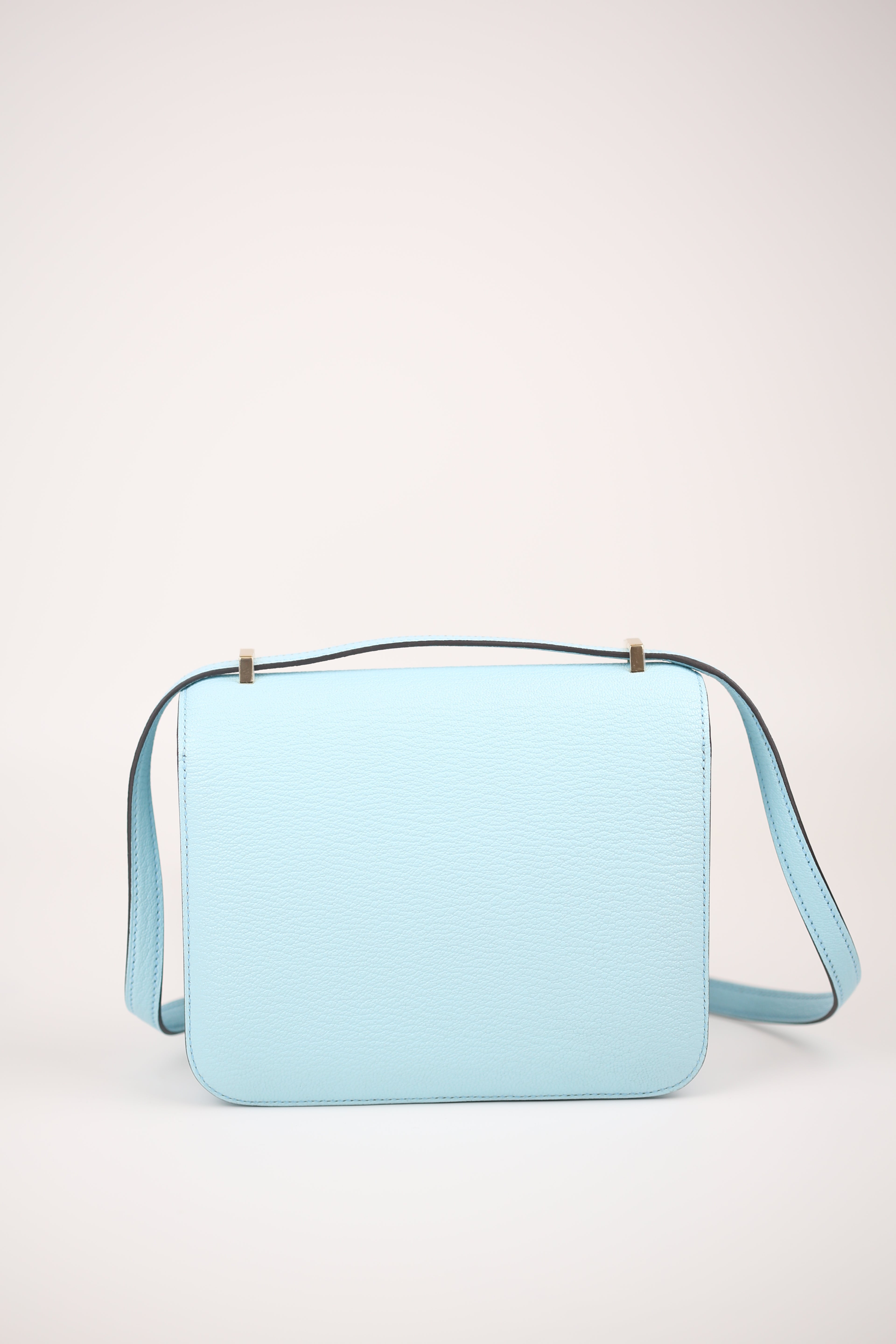 HERMÈS Chevre Constance 18 Bleu Zephyr