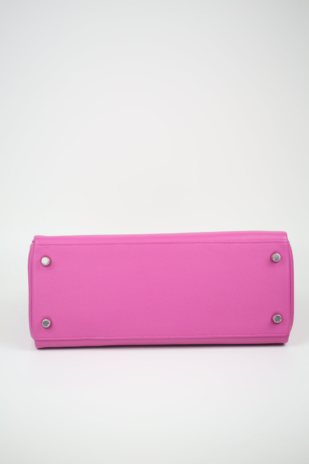 HERMÈS  Evercolor Kelly 28 Magnolia
