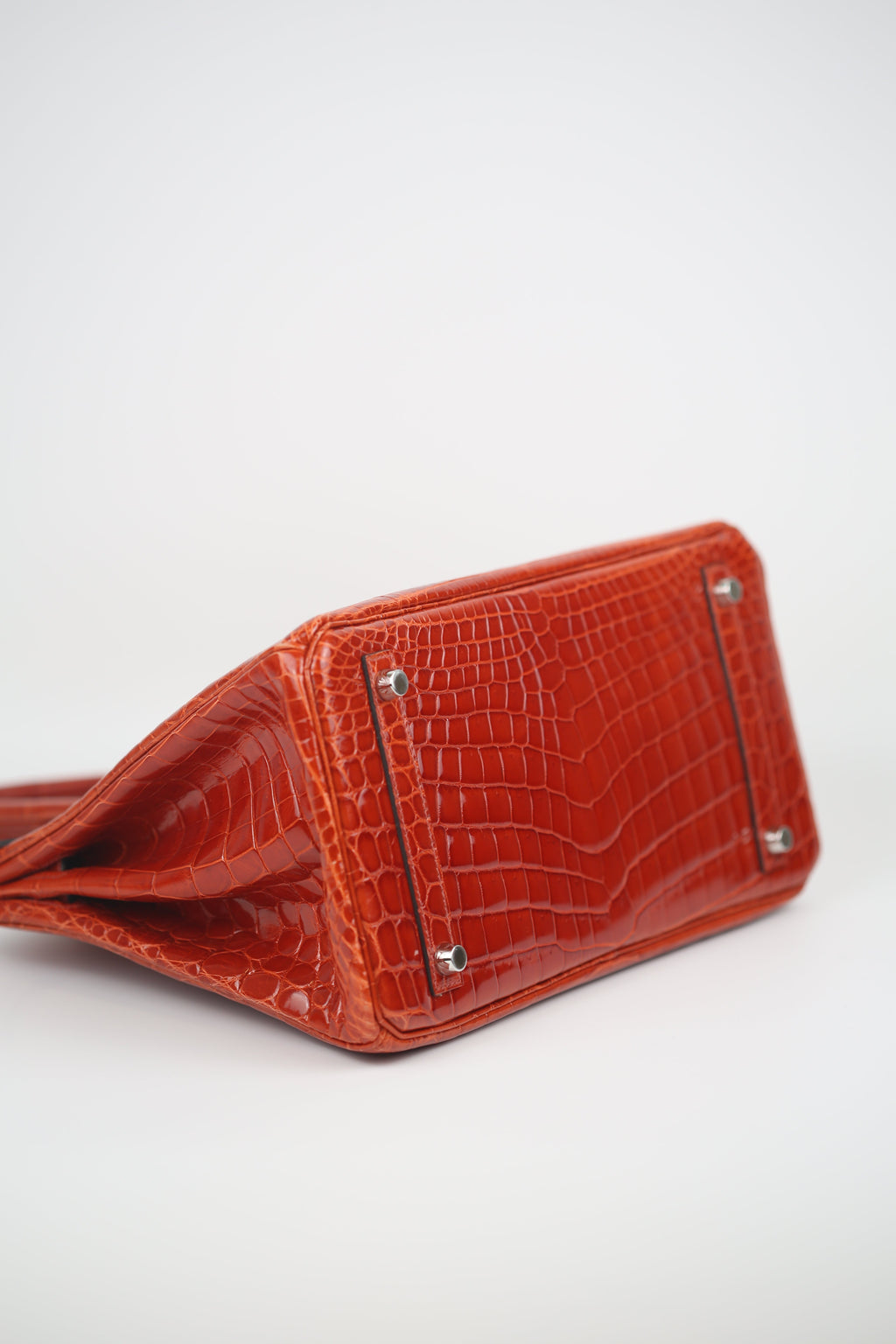 HERMÈS Niloticus Crocodile Birkin 30 Red