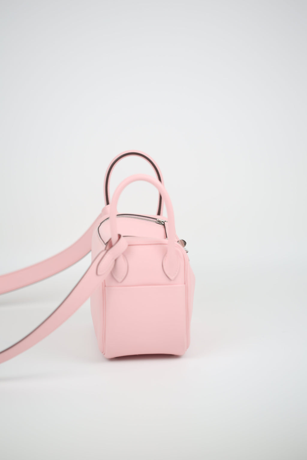 HERMÈS  Swift Mini Lindy Rose Sakura