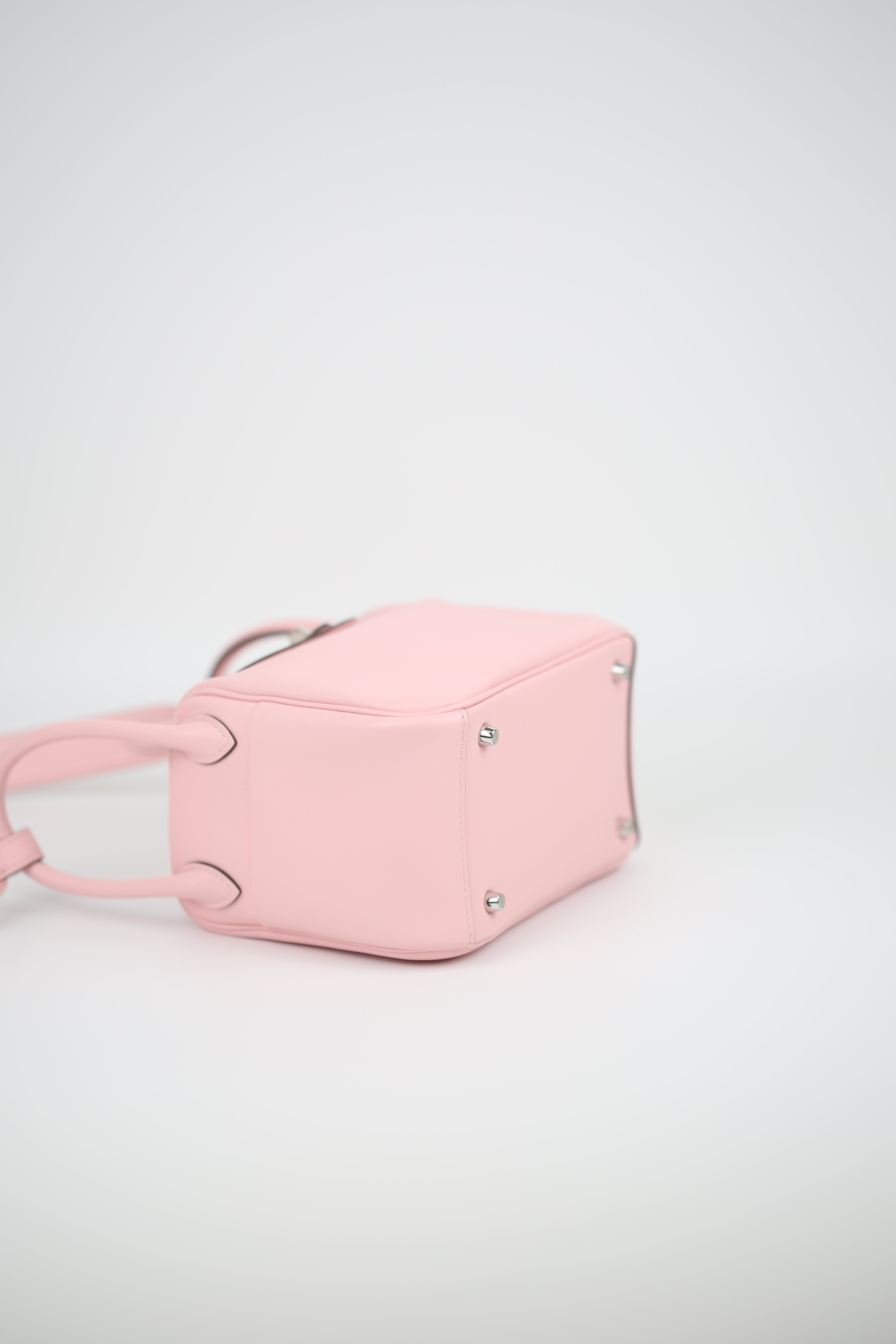 HERMÈS  Swift Mini Lindy Rose Sakura