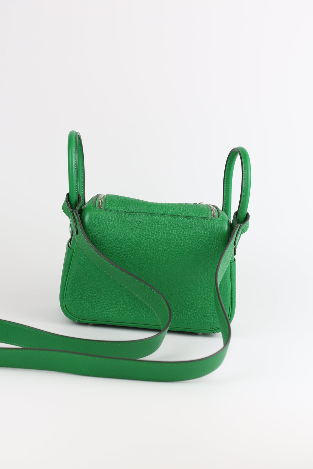 HERMÈS Clemence Mini Lindy Bamboo