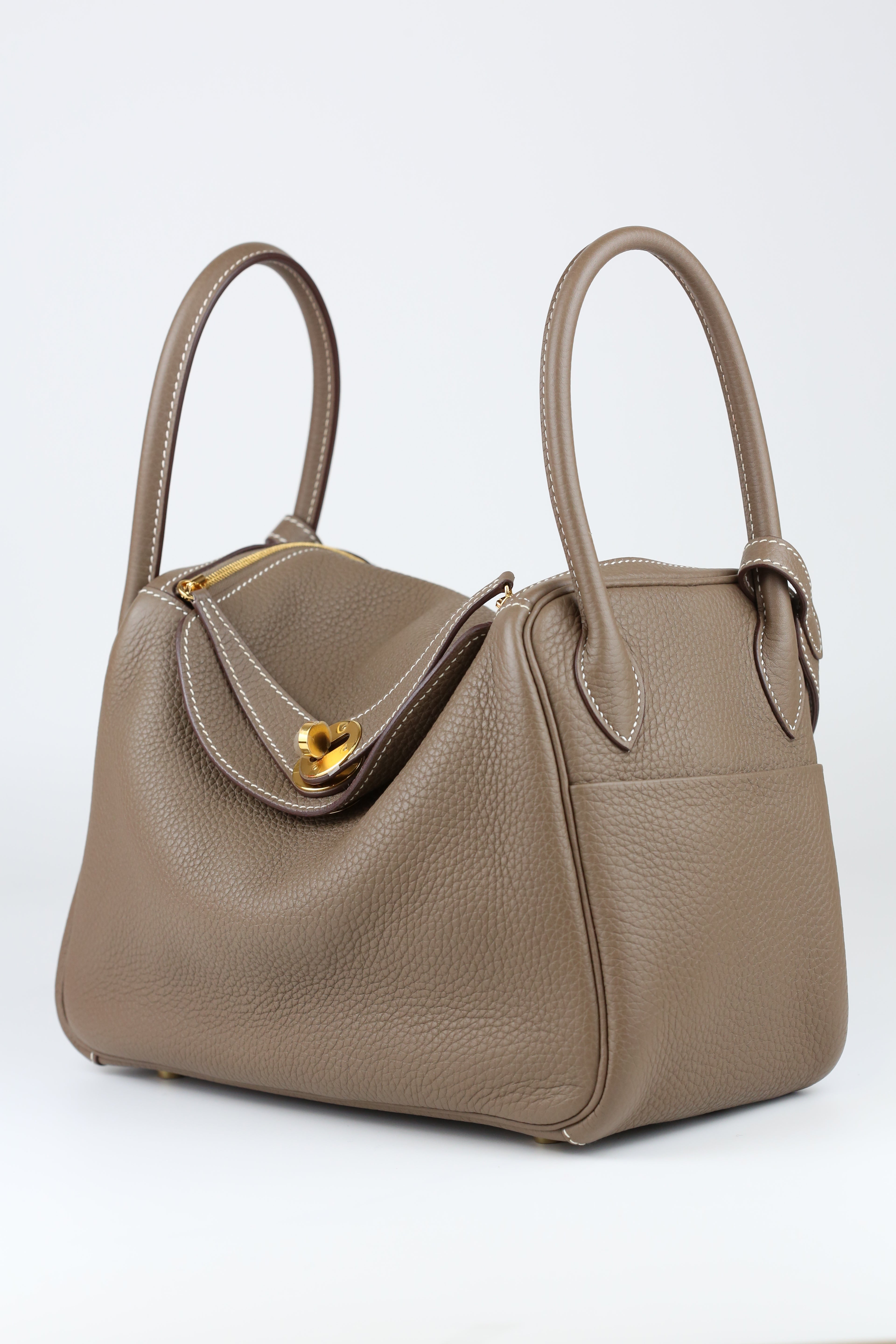 HERMÈS Lindy 26 Etoupe