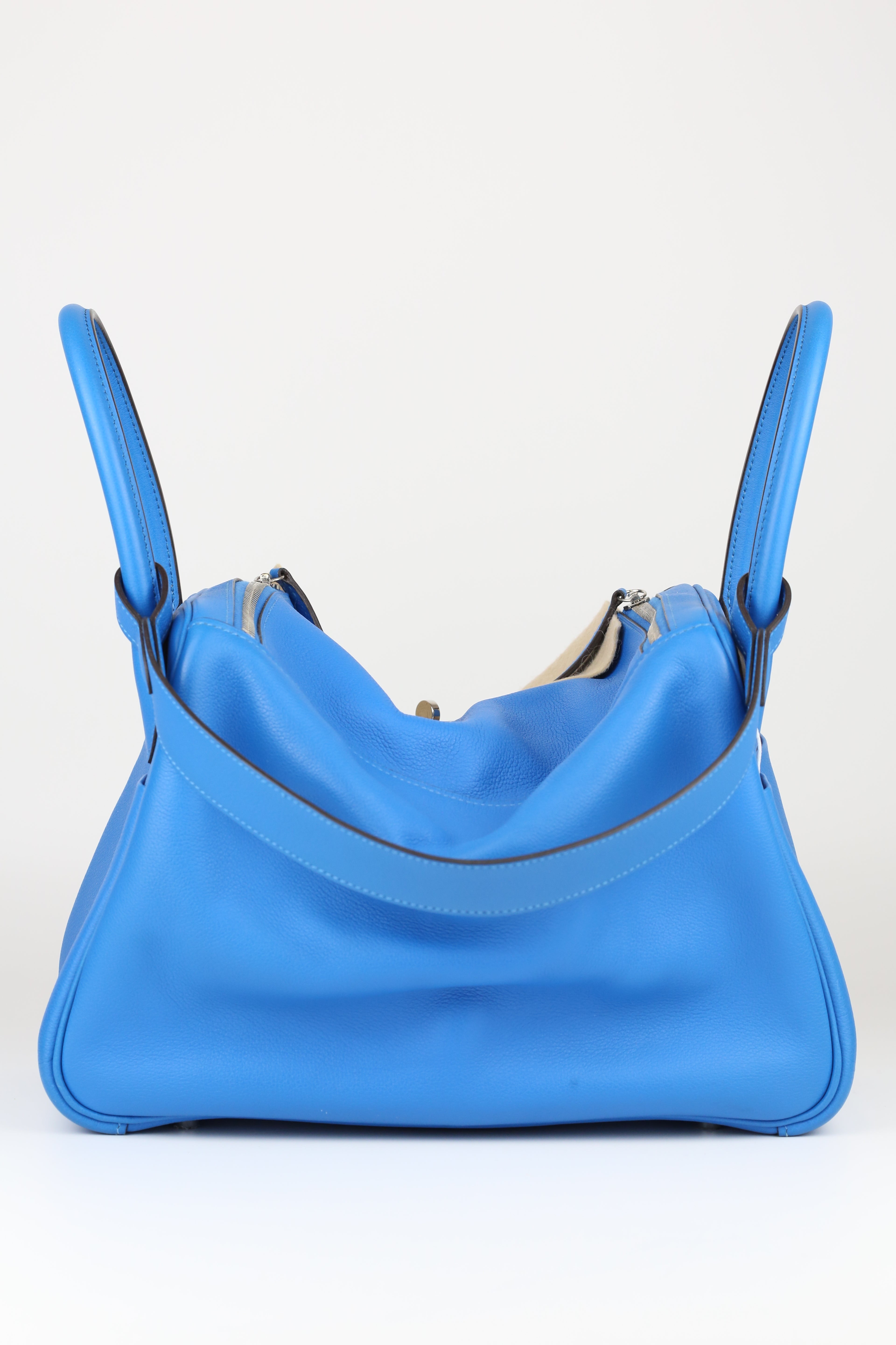 HERMÈS Bleu Hydra Lindy30