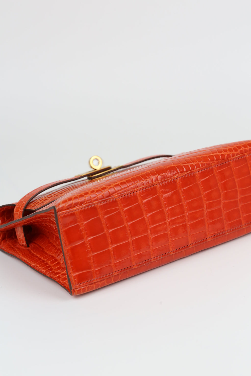 HERMÈS Kelly Pouch Alligator Orange Gold
